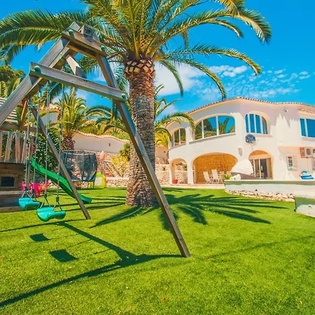 Villa Isabel By Abahana *